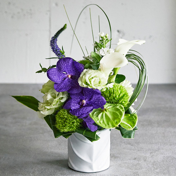 D.STYLE flowers（ディー・スタイル フラワーズ）］＜お供え生花