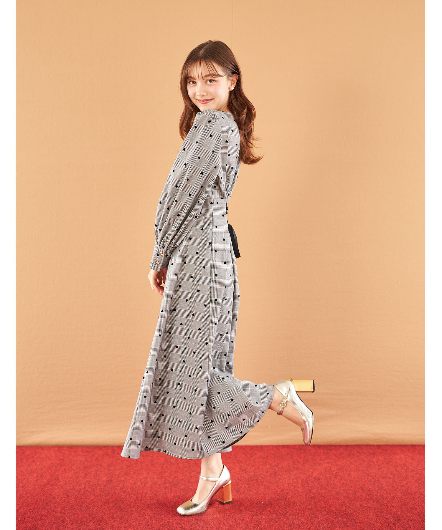 ハート釦バックレースアップハートフロッキー×チェックワンピース