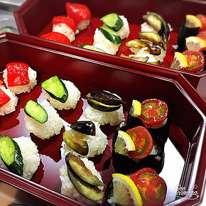 三段重箱（八角型）たまり朱 1組 418,000円（税込） | 輪島塗の塗師屋