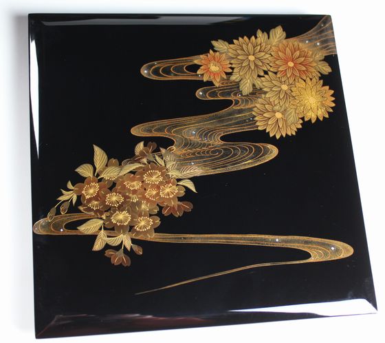 五段重箱 四季草花蒔絵 3,300,000円（税込） | 輪島塗の塗師屋 輪島