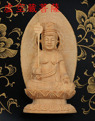 2．丑・寅年生まれの守り本尊 虚空蔵菩薩 88,000円（税込） | 輪島塗