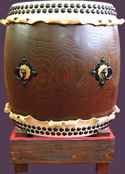 岡田屋布施の太鼓 『長胴太鼓』 太鼓・神輿の老舗専門店―――岡田屋布施