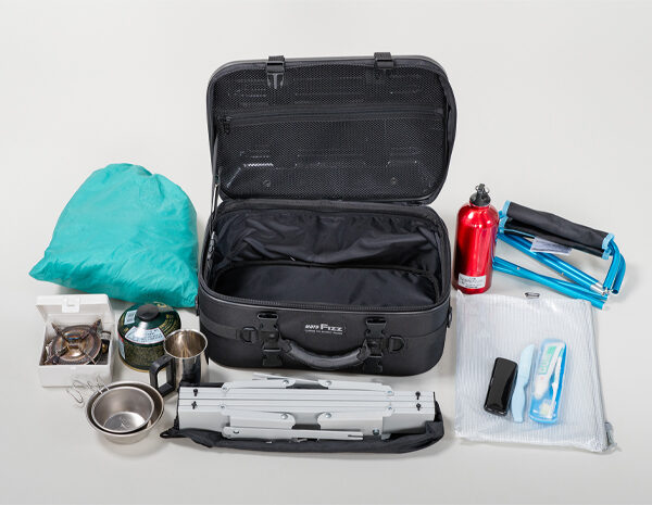 シートシェルケース（カーボン柄） | タナックス株式会社