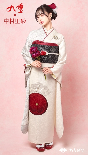 九重 × 中村里砂の振袖-白|成人記念の新作振袖ご紹介