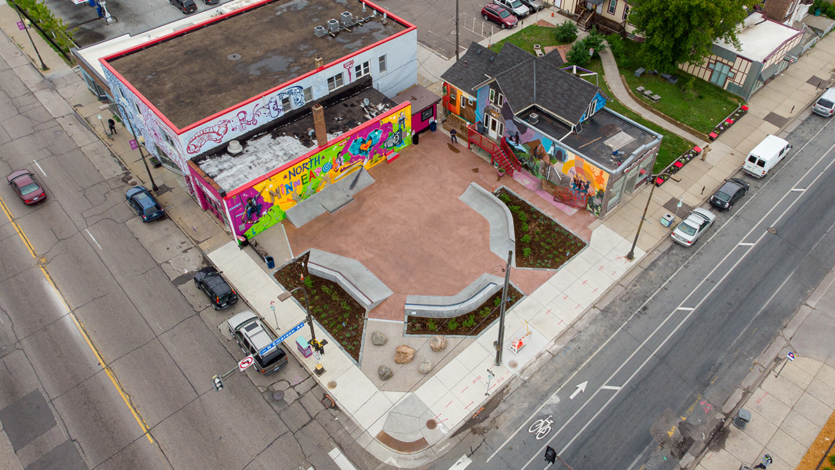 Juxta Skate-able Art Plaza | TCLF