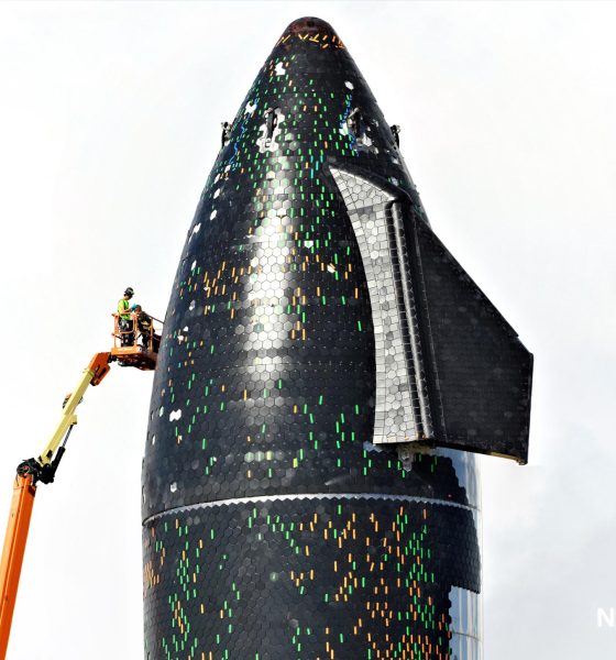 SpaceX repairing heat shield, reinstalling Raptors on first