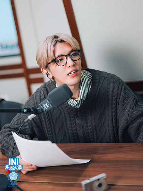 スマホのアルバムから作り出す！髙塚大夢 mini 写真集『Viva Hi Romu