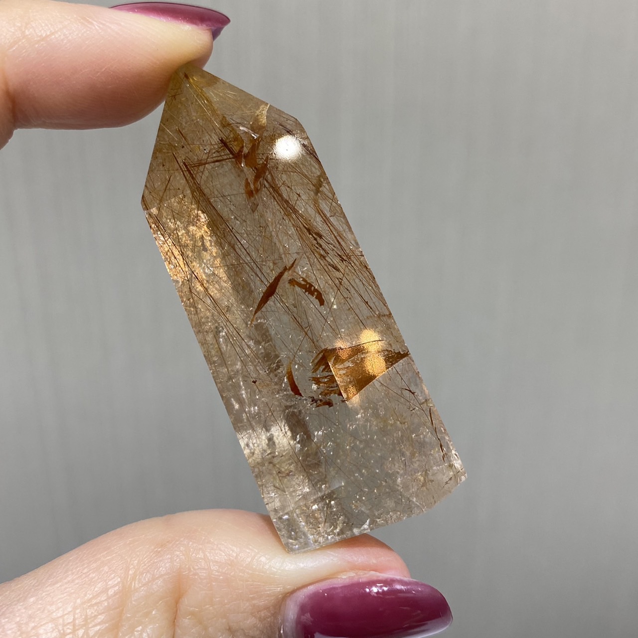 1点物(ライモナイト入り)ゴールドルチルクォーツ 原石004 / Thida