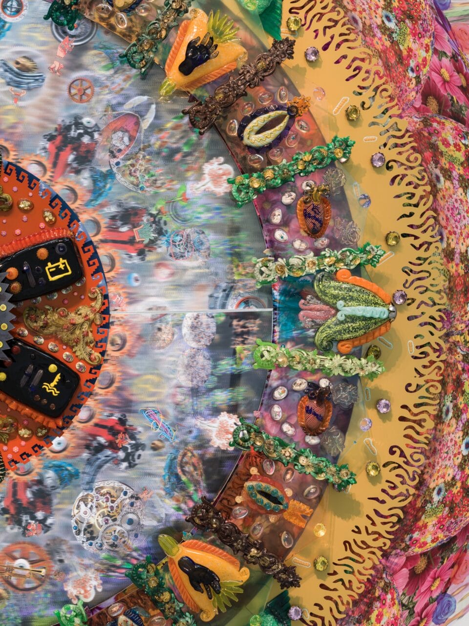 Einar and Jamex de la Torre's Monumental Glass Assemblages Hurtle