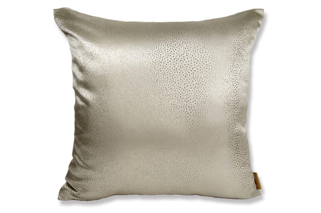 アルマーニカーザ リボリ クッション シャンパン 45×45cm 中材付 – ザ