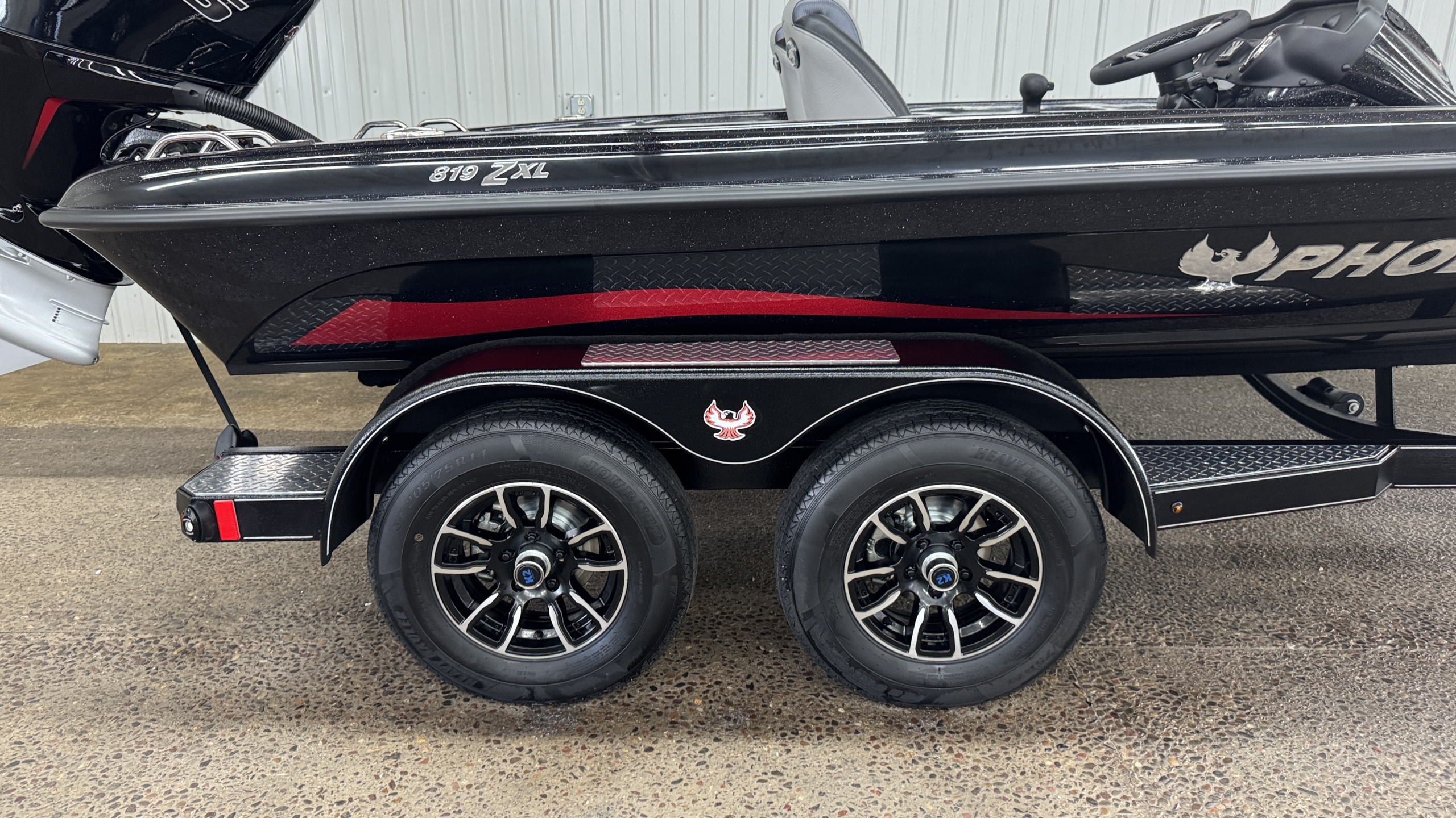 2026 PHOENIX 819 ZXL | The Boat Center