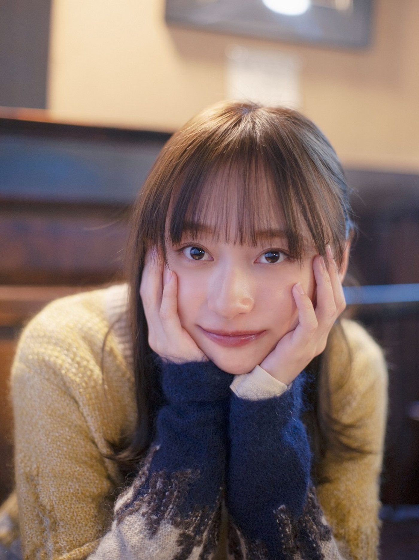 日向坂46・影山優佳、1st写真集『知らないことだらけ』のパネル展が