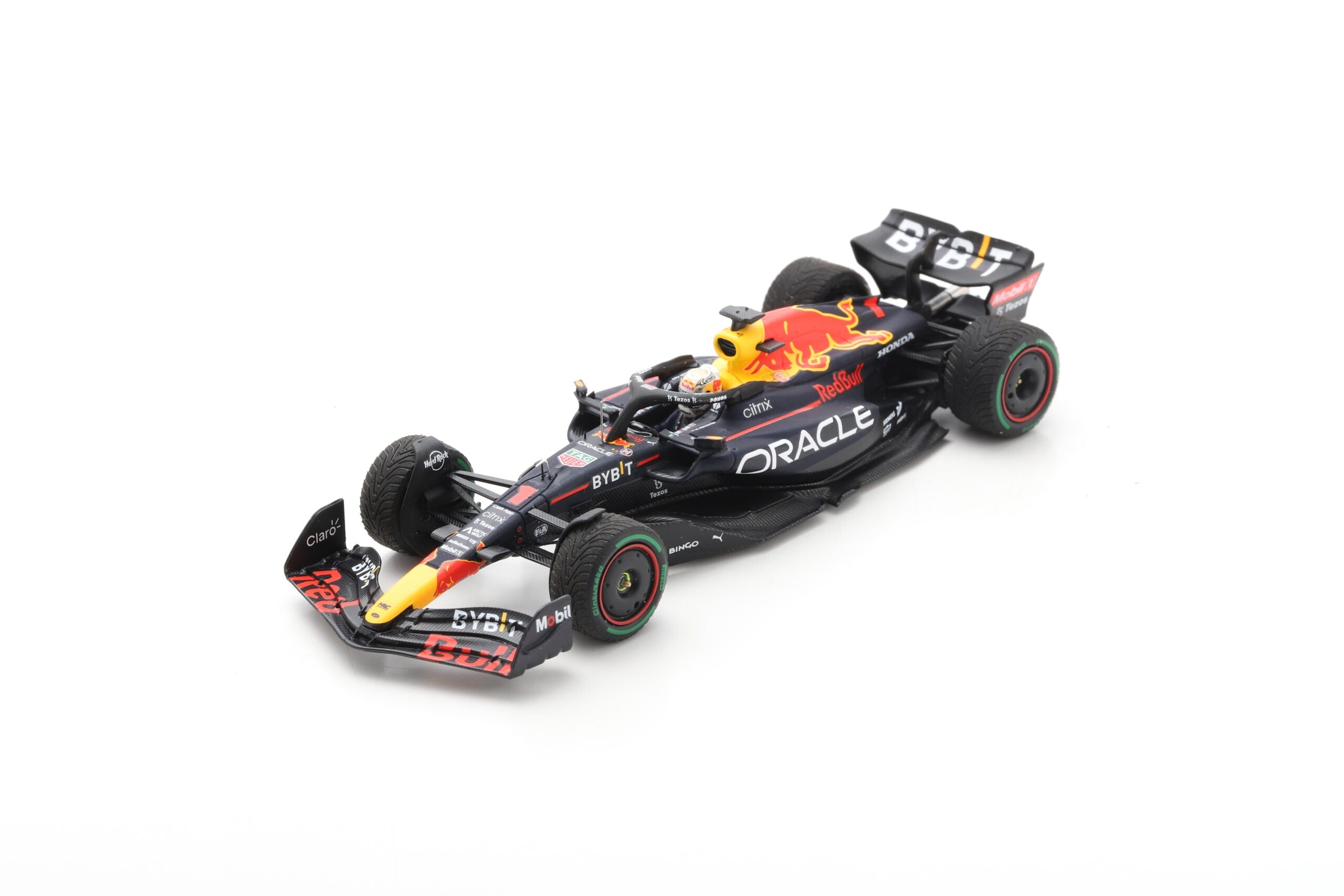 Oracle Red Bull Racing RB18 Max Verstappen No. 1 Japan GP Winner 1