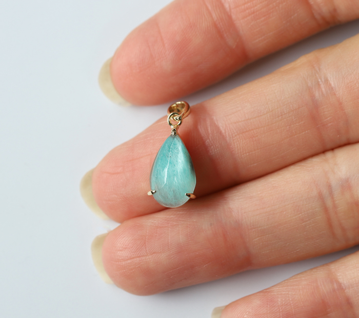 アホイトインクォーツ=アホアイト【意味・原石まとめ】鉱物図鑑 2025