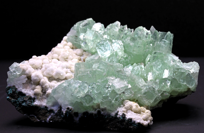 グリーンアポフィライト原石