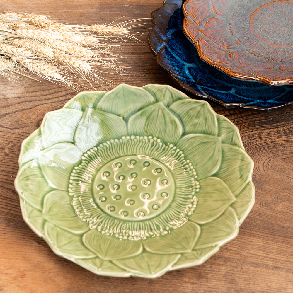 蓮 ハスの花 睡蓮 タイ エスニック気分を盛り上げる ロータスプレート