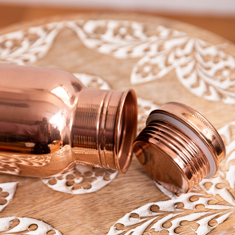 アーユルヴェーダ 銅製ボトル〔700ml〕 の通販 - TIRAKITA.COM