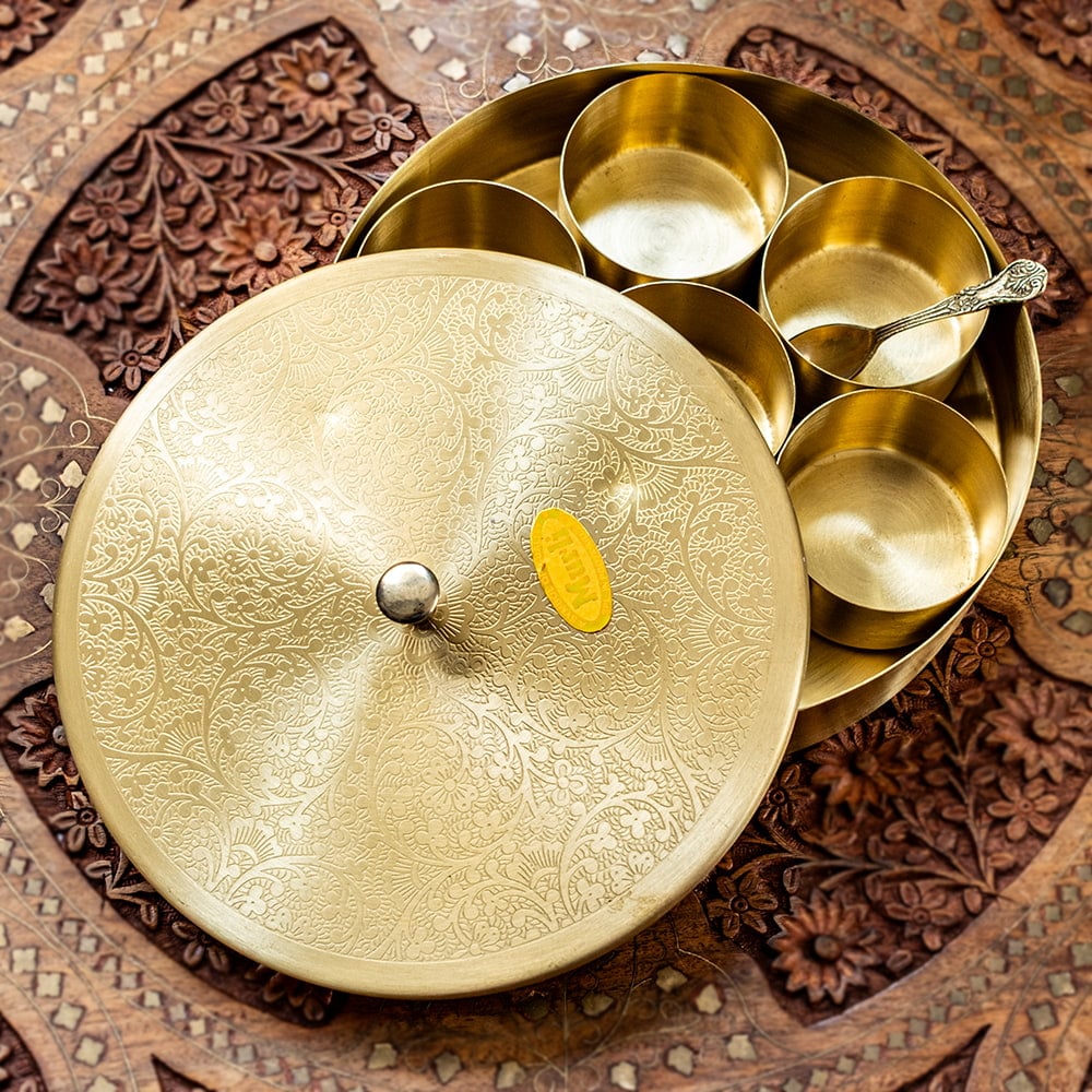 重厚な真鍮製 スパイスボックス マサラ ダバ 直径21cm の通販[送料無料