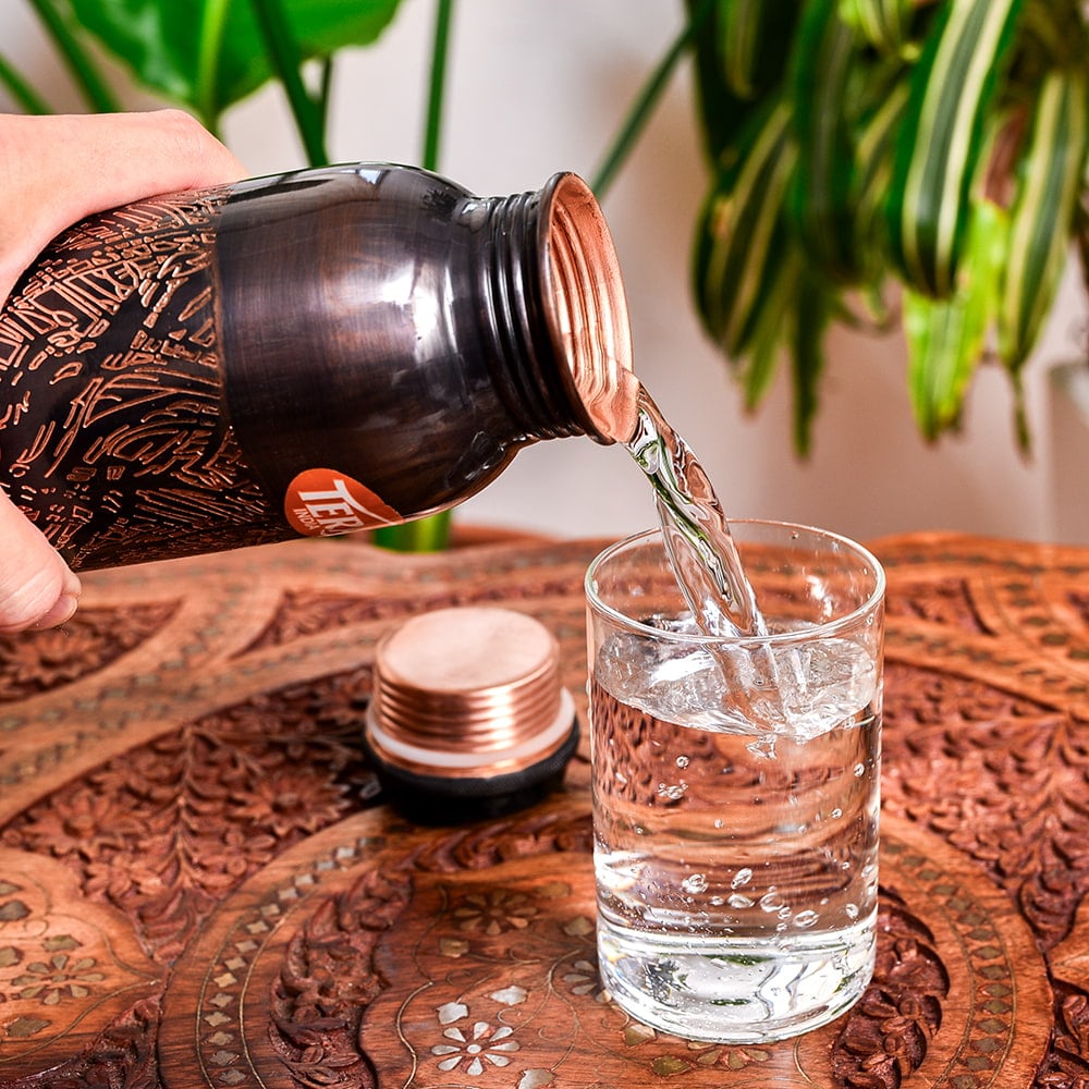 アーユルヴェーダ 高級銅製ウォーターボトル 水筒 マグボトル 水差し
