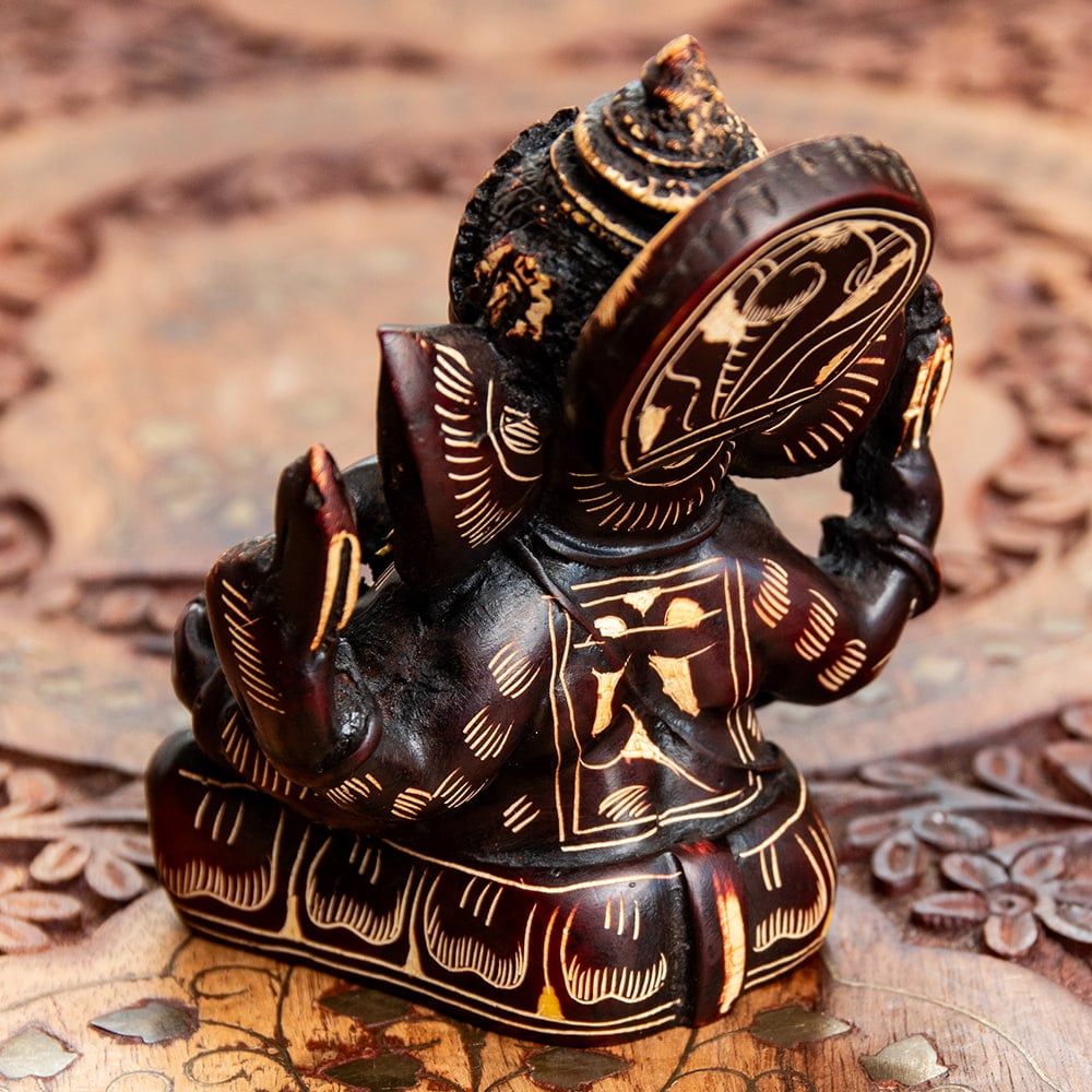 アンティーク調 手彫り模様のあぐらガネーシャ像[8.5cm] の通販