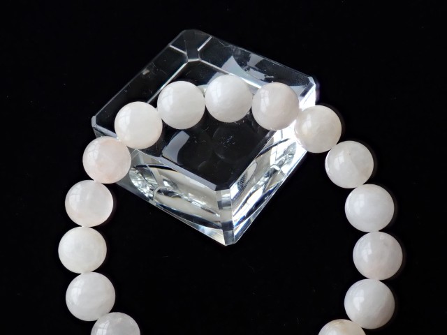 KM0002 【限定入荷】 山梨県産 甲州乙女水晶 10mm ブレスレット