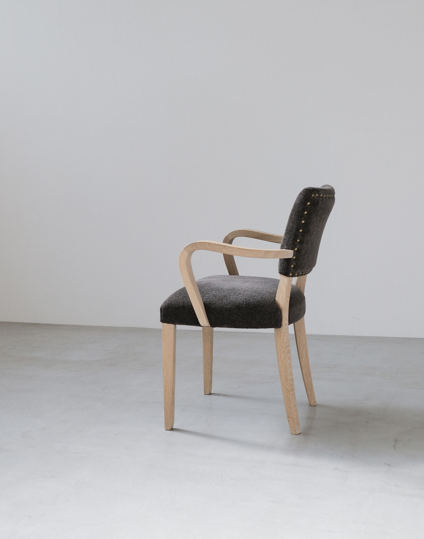 SR ARM CHAIR－S.T,N.E. | S.T,N.E.