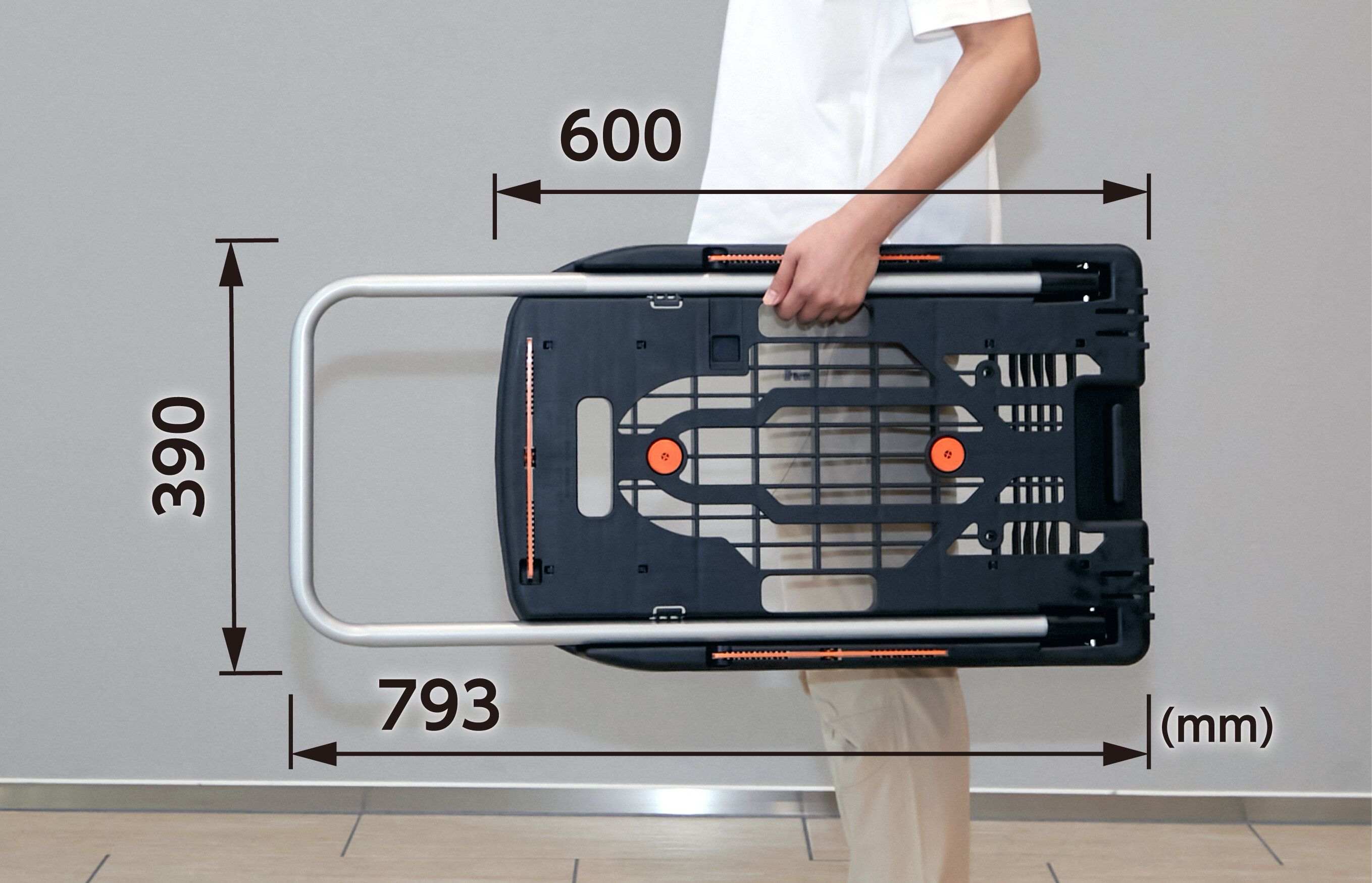 TRUSCO 小型樹脂製運搬車 こまわり君（新型）』発売開始