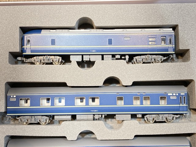 KATO】 20系 初期「あさかぜ」 (床下グレー) 7両 基本セット KATO】 20