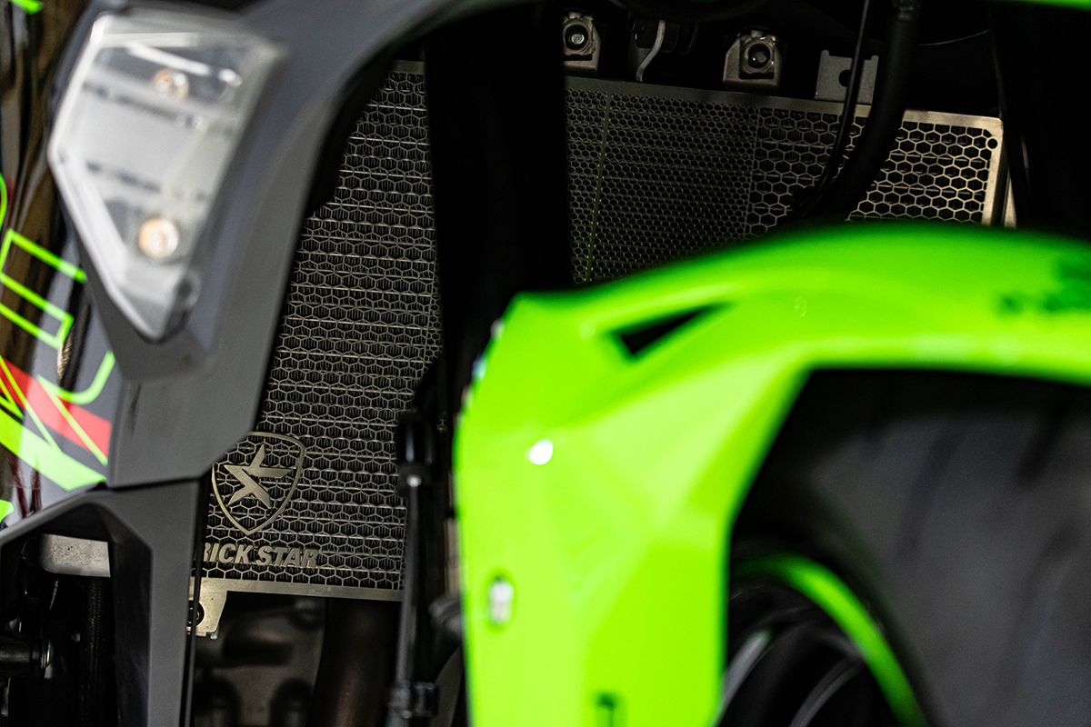 トリックスター / KAWASAKI Ninja ZX-4RR / ZX-4R SE(24-26