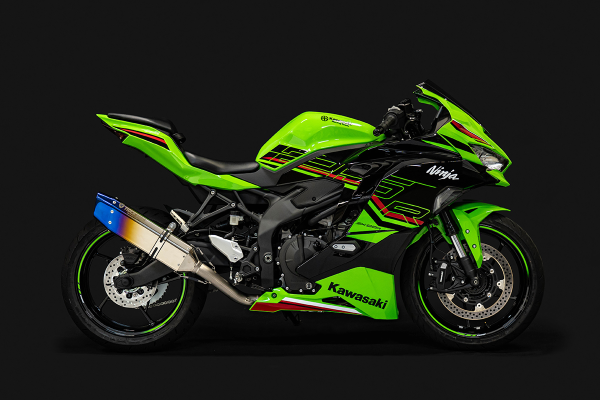 トリックスター / Ninja ZX-25R