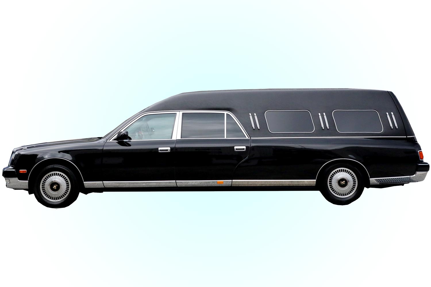 洋型霊柩車：寝台車・霊柩車・マイクロバスのご用命は東礼自動車【公式】