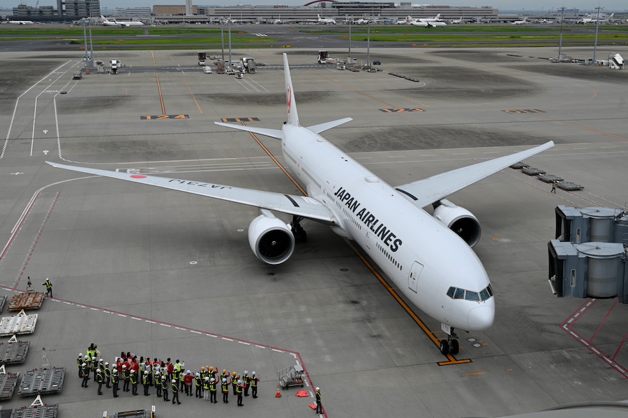 JALの777-300ER、導入初号機のJA731Jが退役 A350-1000への世代交代進む