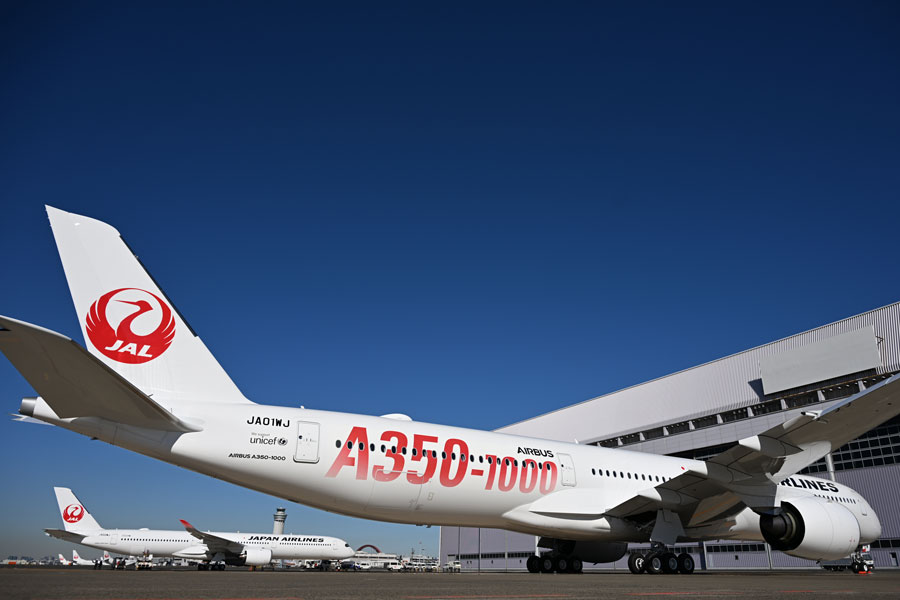 JAL Unveils Airbus A350-1000 with Striking Red Logo, Commencing