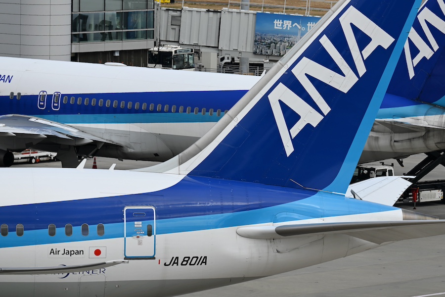 ANA初の787「JA801A」、あす3月1日“トリトンブルー姿”見納め AirJapan