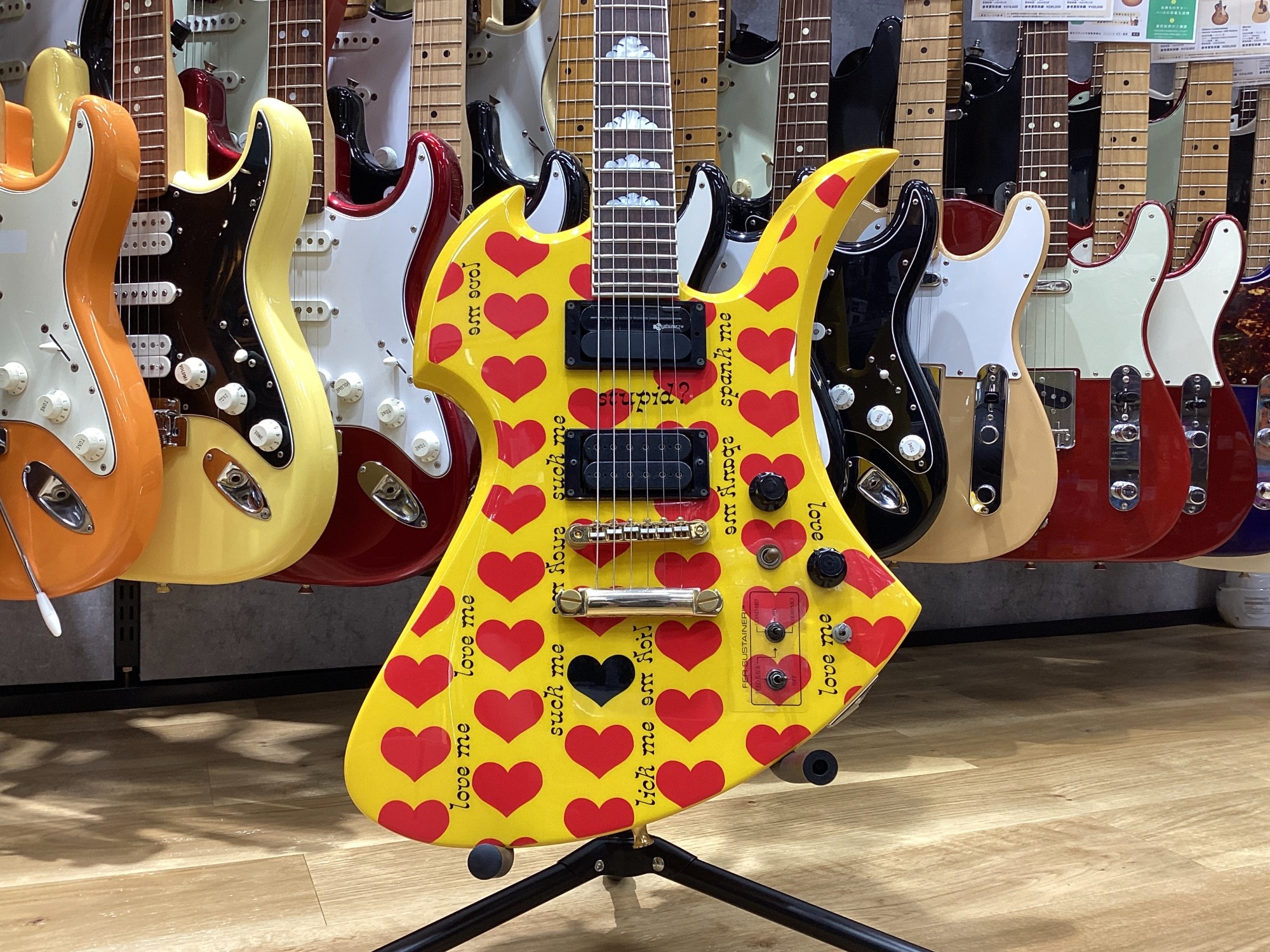 hideモデル！】Burny MG-145S Yellow Heart 楽器吉祥寺店スタッフ押し