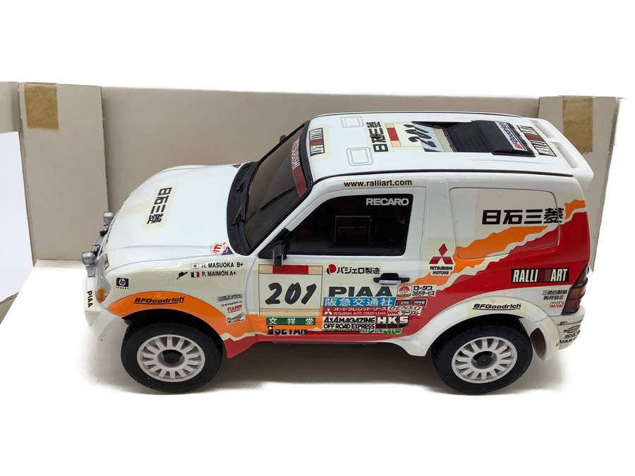 京商 (キョウショウ) のラジコン 三菱 パジェロ パリダカールラリー