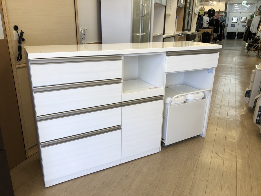 ニトリの組み合わせキッチンボードを入荷しました！｜2022年03月27日