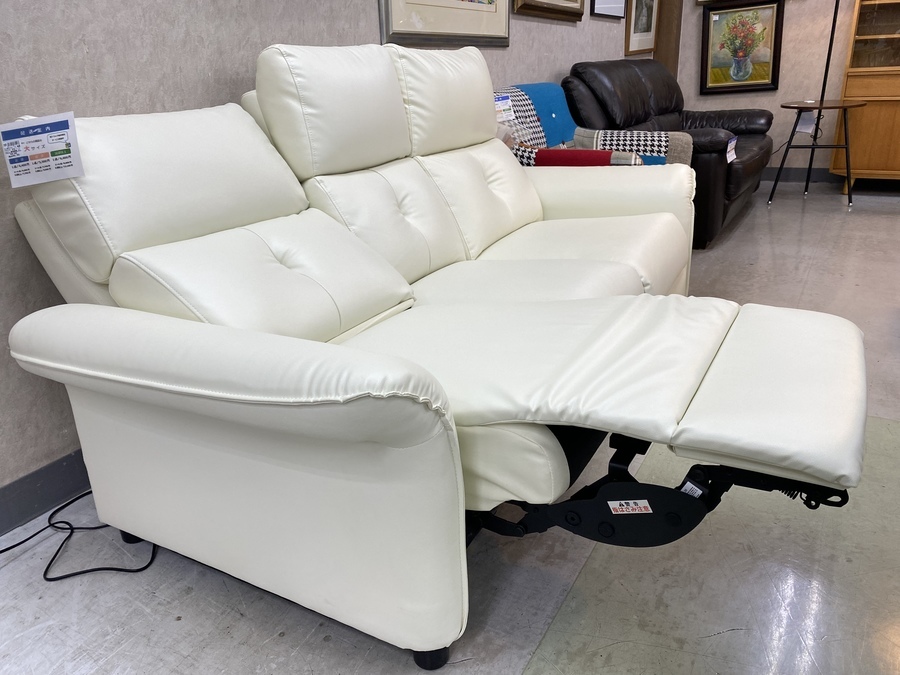 NITORI（ニトリ）テーブル付3人用電動リクライニングソファ(NSクリーン