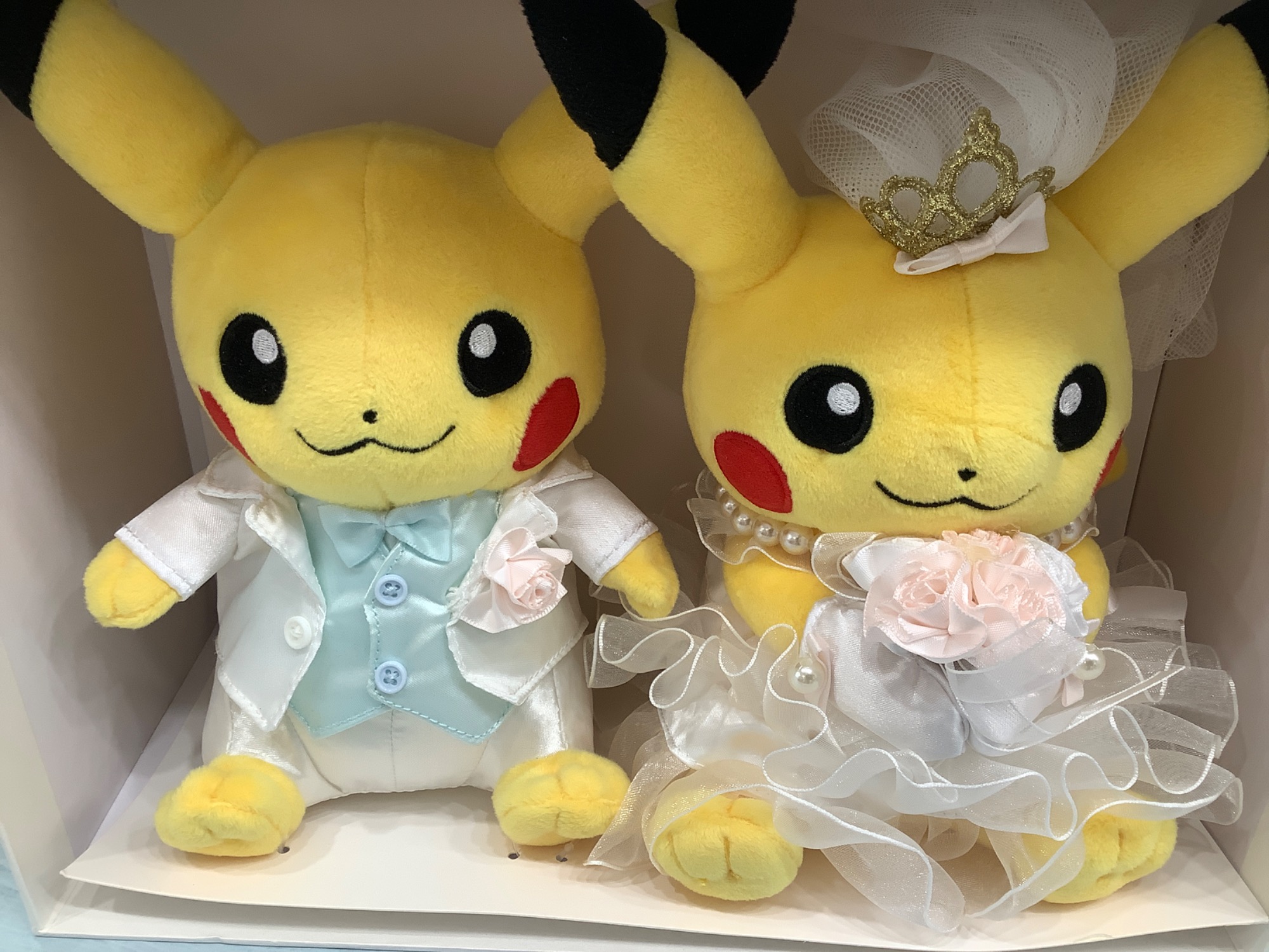 Pokemon Center Precious Wedding ペアピカチュウ 入荷いたしました