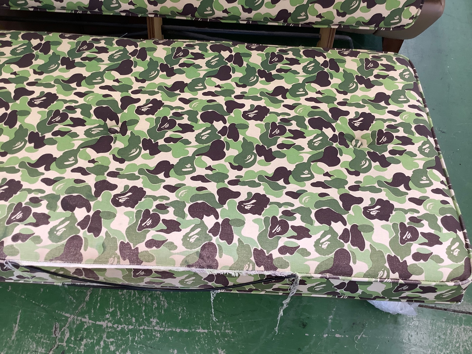 Web出品中！！】A BATHING APE（アベイシングエイプ）2人掛けソファー