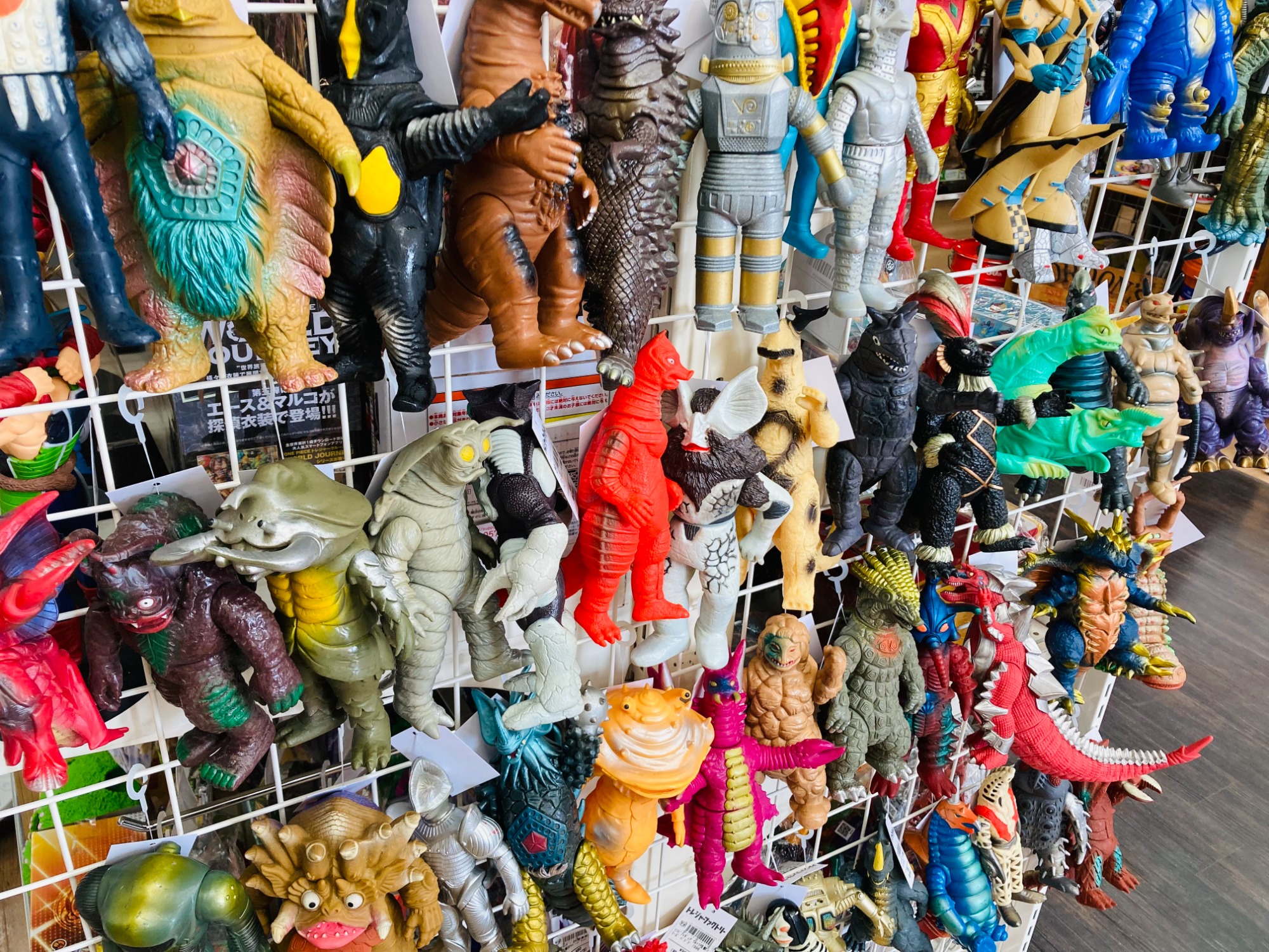 ウルトラ怪獣シリーズ】 ソフビ人形フィギュアが大量入荷致しました