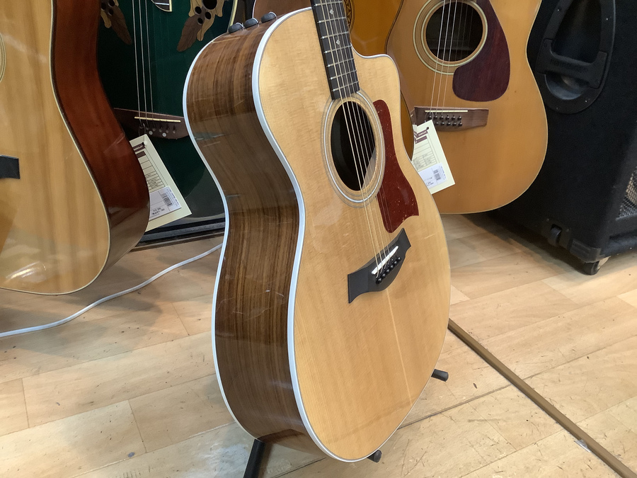 エレアコ！Taylor（テイラー）の214ce DLX ES2が入荷しました！｜2021