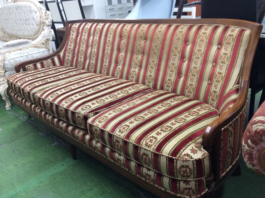 DREXEL HERITAGE（ドレクセルヘリテイジ）の3人掛けソファーを買取入荷