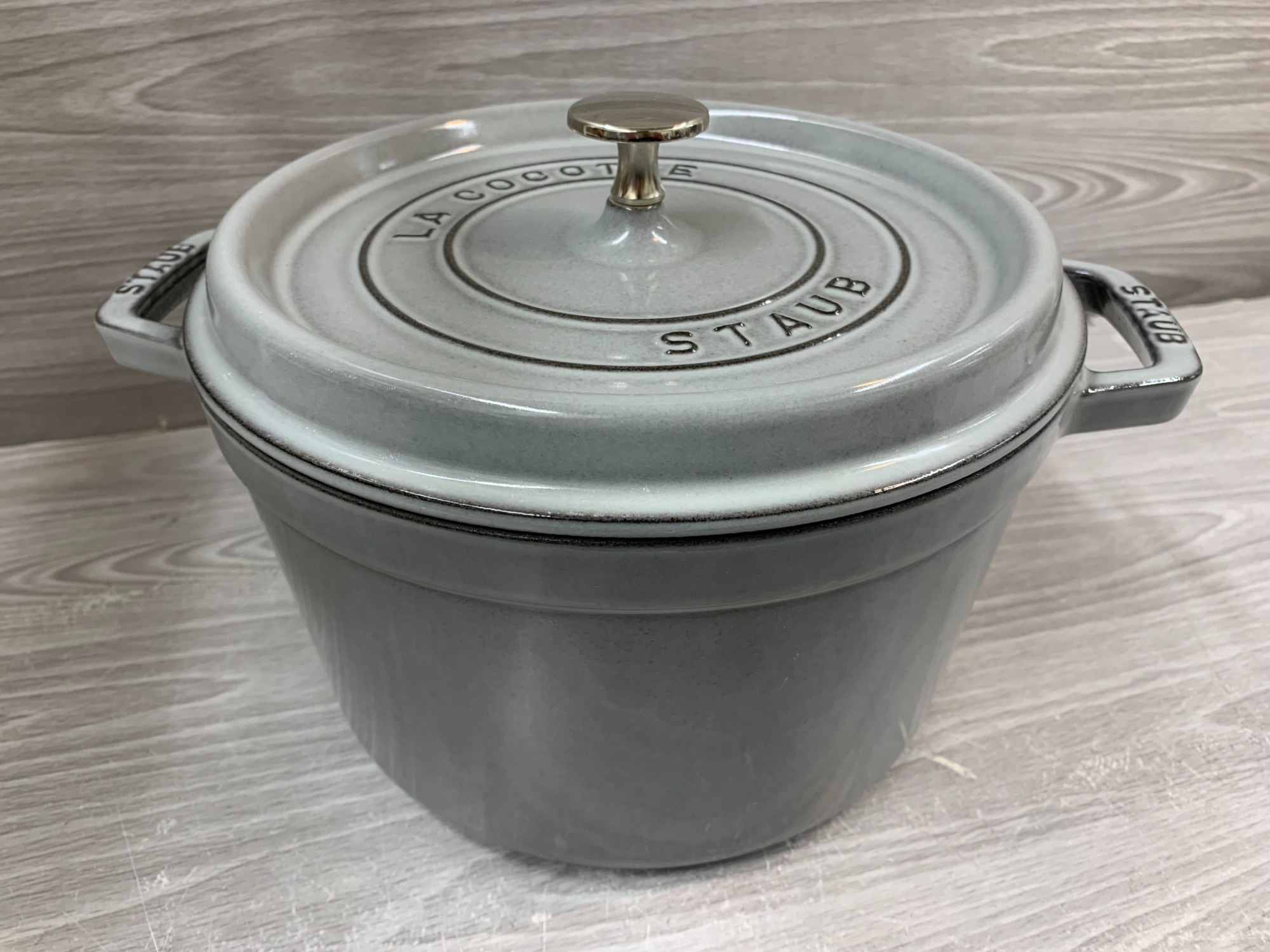 これからの季節のお料理に！！Staub (ストウブ) 両手鍋 グランド