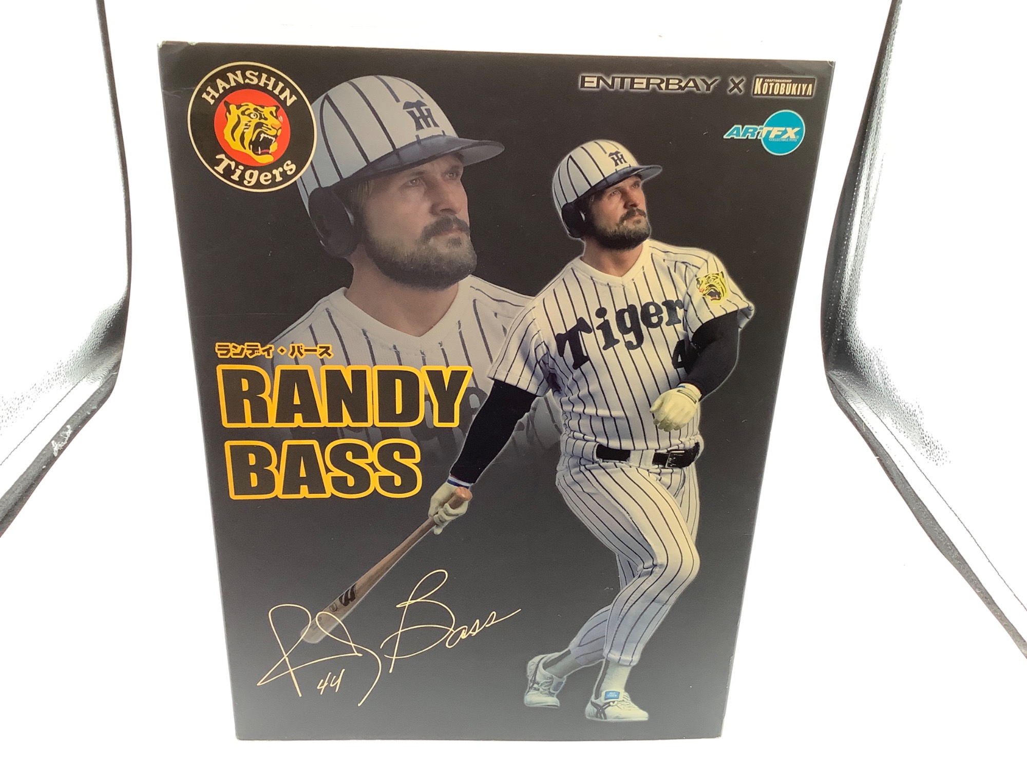 伝説の選手を完全再現！】ランディ・バース フィギュアをご紹介