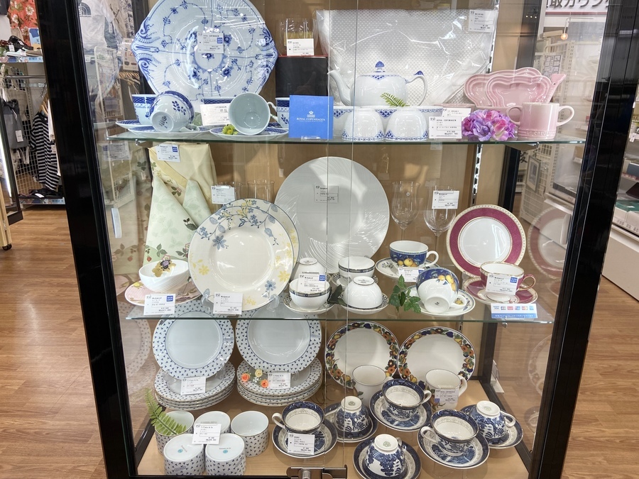 ROYAL DOULTON/ロイヤル ドルトン】”PLATINUM/プラチナ”のカップ