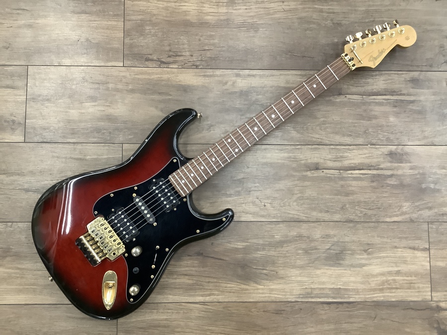 Fender Japan (フェンダージャパン）フロイドローズ搭載HSHストラト
