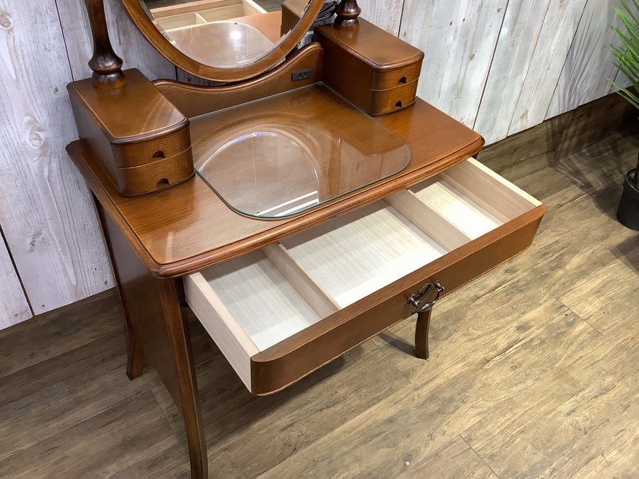 松永工房】コンパクトサイズな一面ドレッサー（カンティーニュ）が入荷