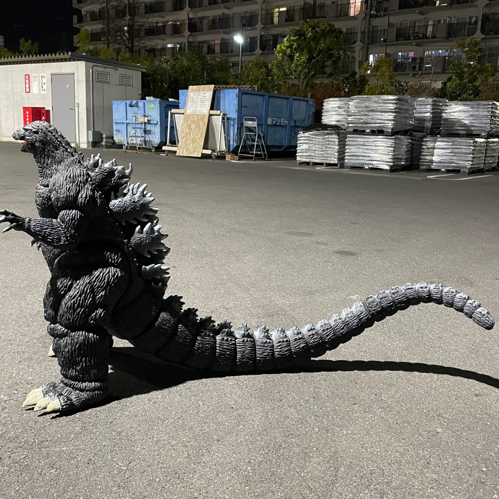 ゴジラ巨大ソフビフィギュアが入荷しました‼｜2024年12月24日