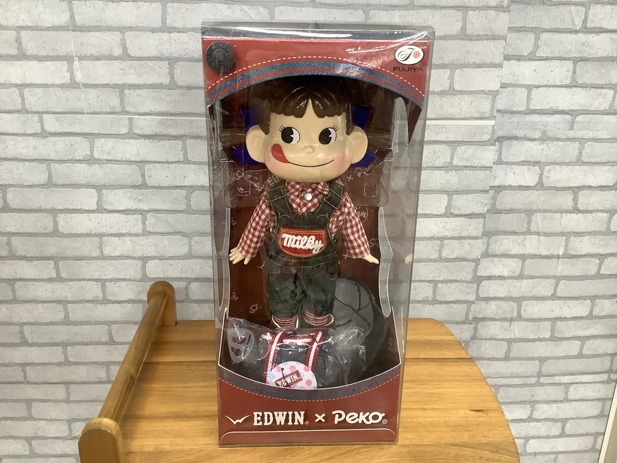 EDWIN(エドウィン)×ペコちゃんコラボ♪のペコちゃんフィギュアを買取